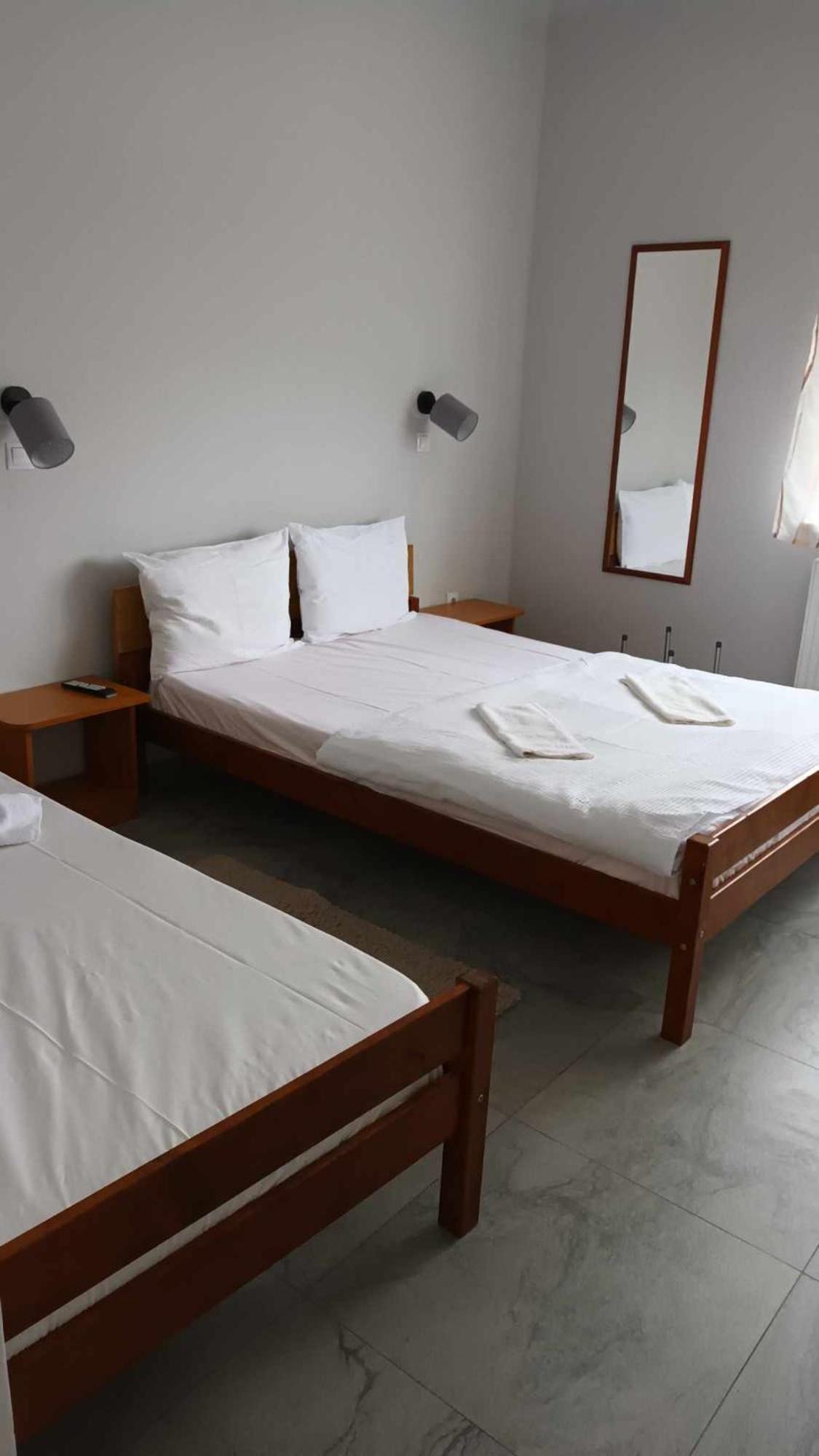 Casa De Vacanta Zsenik Vendeghaz Совата Екстериор снимка